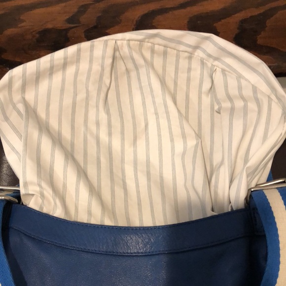 MARC JACOBS Blue Striped Crossbody Strap Pinstriped Interior Blue Leather Bag - Picture 16 of 17